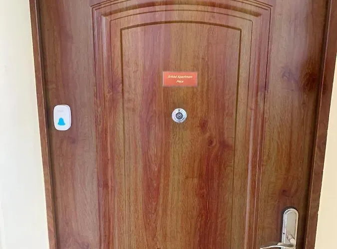 Arkad Apartman-pecs 아파트